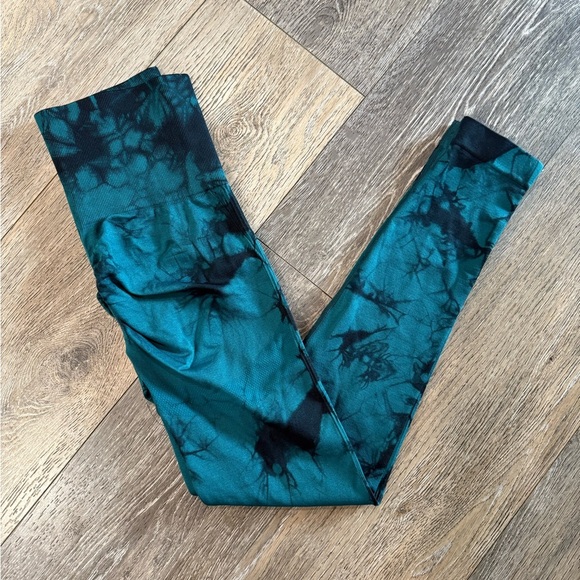Stylish Teal and Black Kids Leggings - Picture 4 of 4